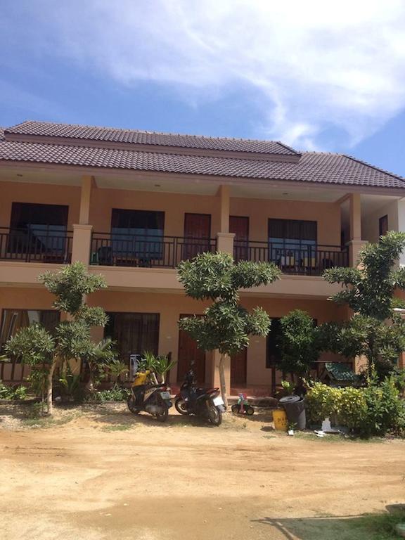 Bank Guest House Haad Rin Bagian luar foto