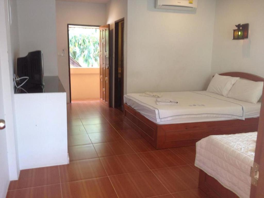 Bank Guest House Haad Rin Bagian luar foto