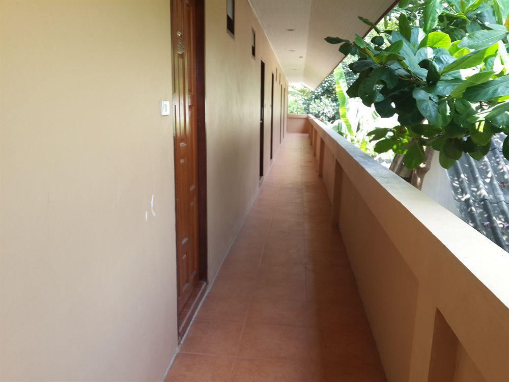 Bank Guest House Haad Rin Bagian luar foto