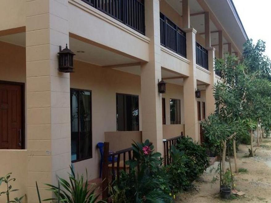 Bank Guest House Haad Rin Bagian luar foto